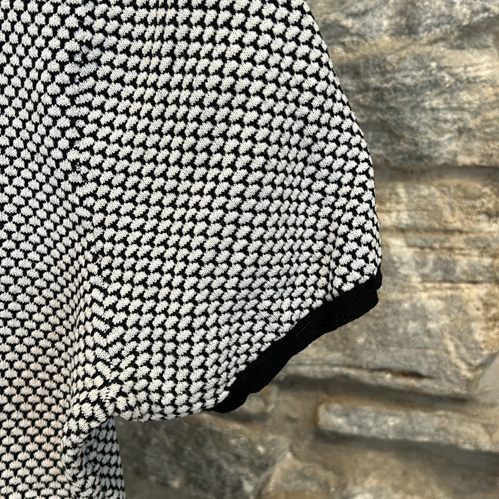 Short sleeve knit top - Picture 4 of 9